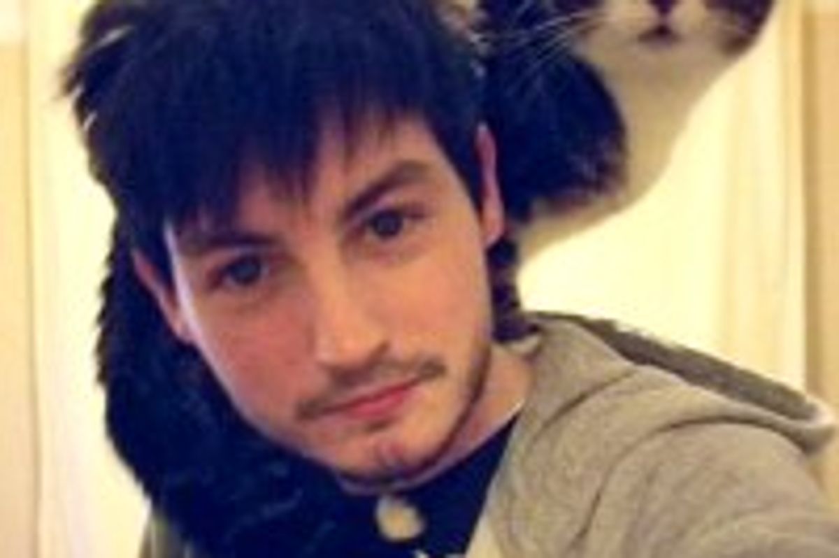 Men Who Proudly Carry Their Shoulder Cat