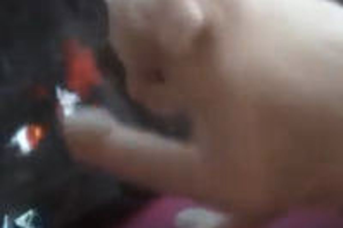 5-week-old Kitten Playing Dishonored on iPad