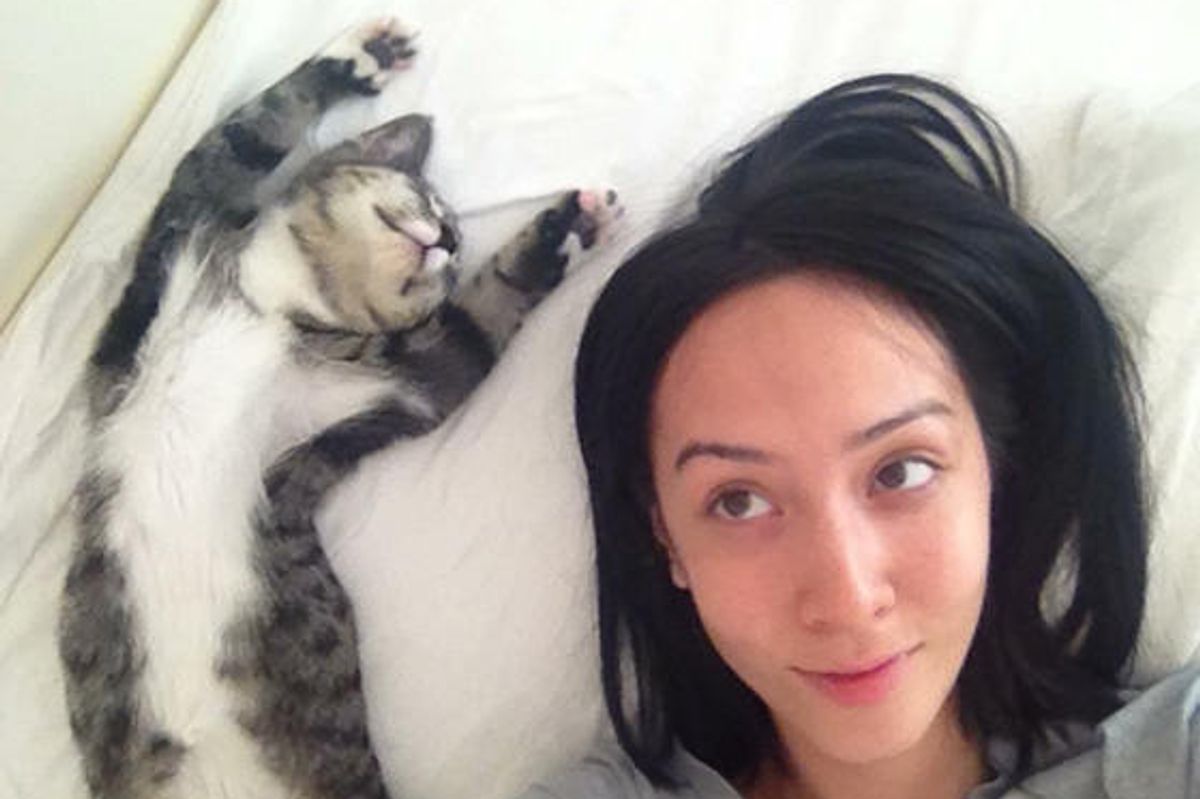 Woman Helps Lost Cat Find Her Way Home